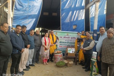 On the 5th Punyatithi of our beloved mother Smt. Susheela Devi Ji Jain, we joined various social initiatives.